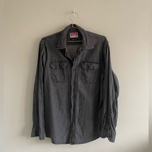 *Wrangler* Buttonup Shirt